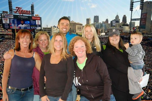 Dr. Keith took the whole team to watch the tigers!