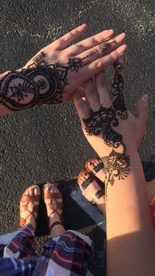 AMAZING HENNAS AT MADU THREADING LOUNGE!!!Literally the best place to get hennas done!!!