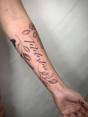 Tetelestai, Hebrew for  "It Is Finished" (Christ's final words) plus freehand leaves/vines by Lexie