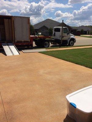 Loading up the truck!!