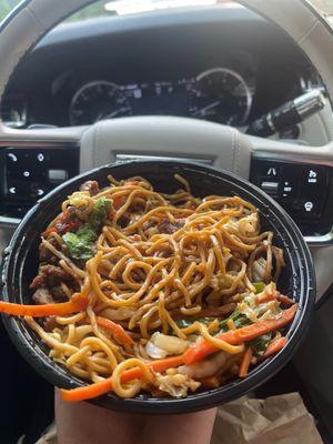 Beef Lomein with vegetables