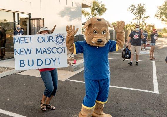 The PS Mascot welcomes students back after summer break!