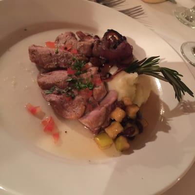 Pork tenderloin with chutney and whipped potato