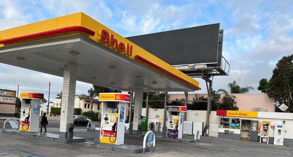 Exterior of the gas station and snack shop