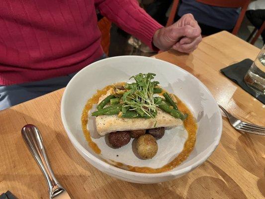 ALASKAN HALIBUT NICOISE Roasted Marble Potatoes, Haricot Vert-Olive Salad, Roasted Heirloom Tomato Vinaigrette