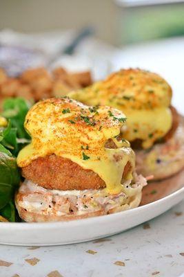 Crab Cake Benedict  IG: @chow.witme