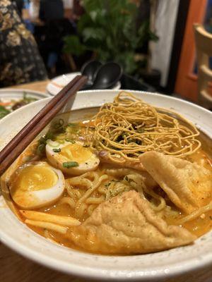 Spicy vegan ramen