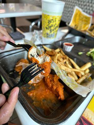 Boneless wings and fries