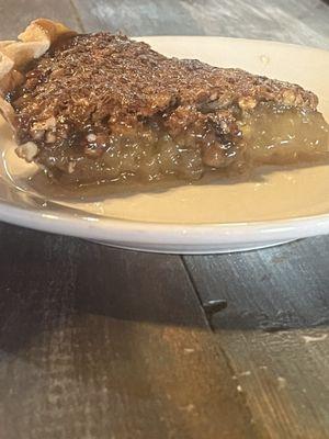 Warm pecan pie