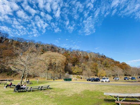 Parking and picnic area