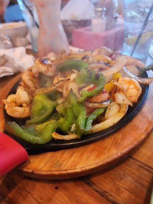 Shrimp fajitas