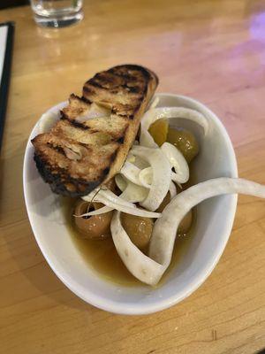 Olives with pickled fennel - Aceitunas Citricas.