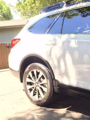 Subaru Outback white metallic paint super bright after polishing and sealant