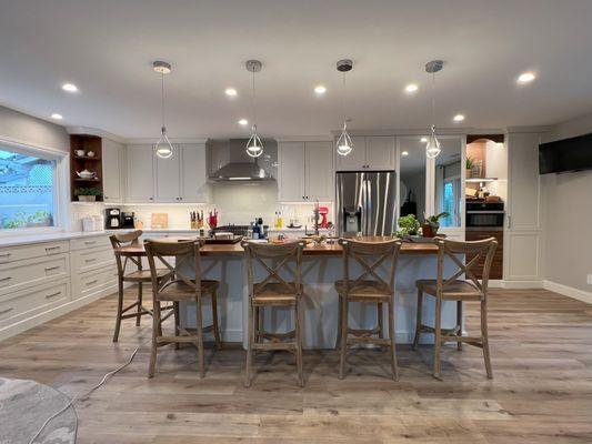 Mission Viejo Kitchen designed to accomodate large gatherings