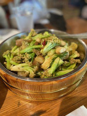 E3Stir-Fried Cauliflower with Pork