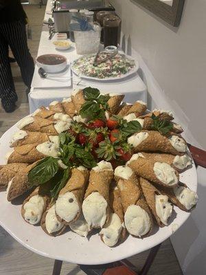 Home made cannolis