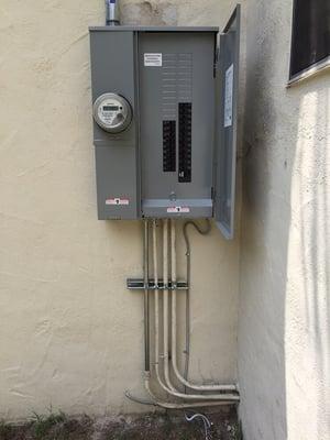 This is a new 200 Amp service we installed