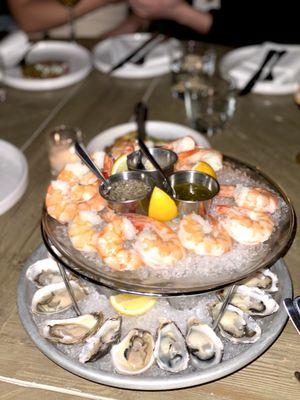 Seafood tower