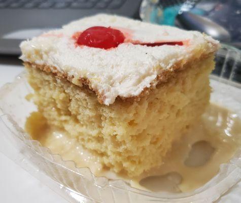 Tres leches cake