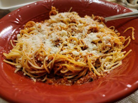 Spaghetti with meat sauce.