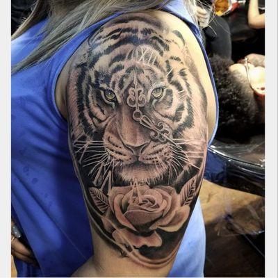 Black and grey tiger done by artist @inkandpa1nt