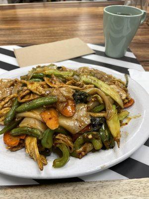 Chicken Pad Kee Mao with extra vegetables