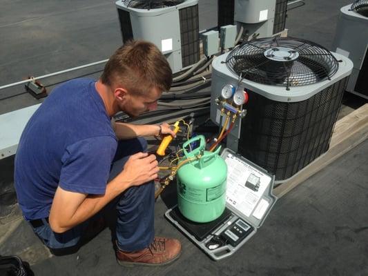 Haris Velic - Weighing in refrigerant to a system low on charge.. 