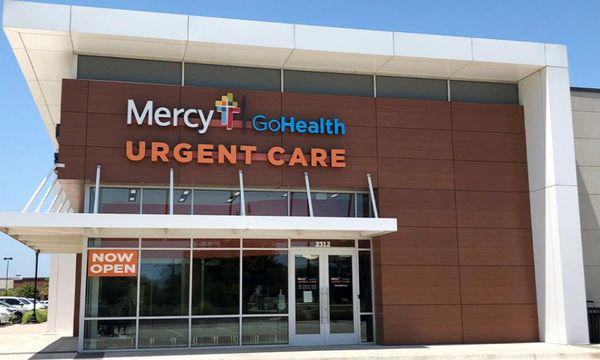 Mercy-GoHealth Urgent Care Norman, OK Location Entrance