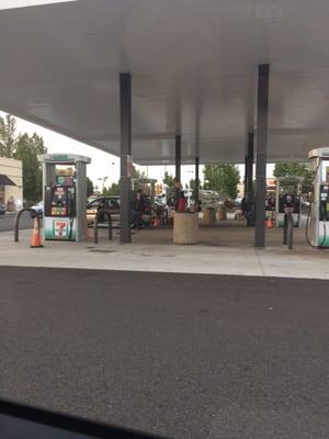 Chivalry - no pumping your own gas here in Oregon