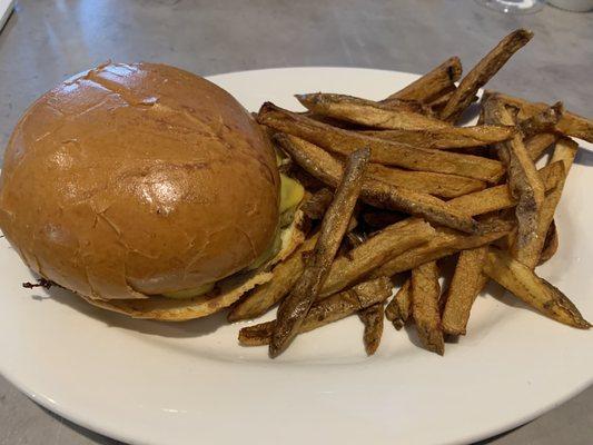 Cheeseburger Fresh Cut Regular French Fries