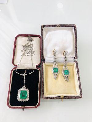 Vintage platinum Emerald and diamond earrings and necklace!