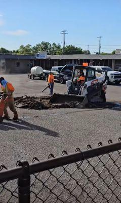 Part of our parking lot is getting re-paved. Sorry for the inconvenience. 



 Photo Credit: Barracuda Coffee