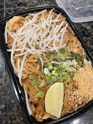 Pad Thai medium with shrimp