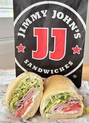 Lunch hour with #Pepe. I L(･‿･)VE that their bread is SOFT and not overly thick @ #JimmyJohn's-Bartram Park.