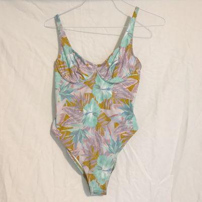 Cute Urban Outfitters swimsuit!