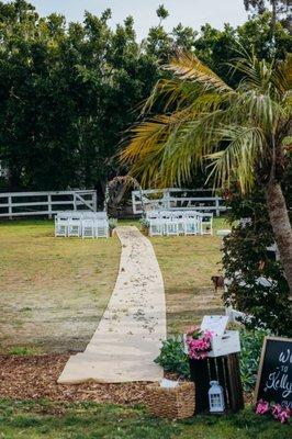 100-foot runway I bought for my outdoor wedding! Loved it!