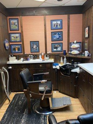 Clipper Barber & Hair Styling Shop