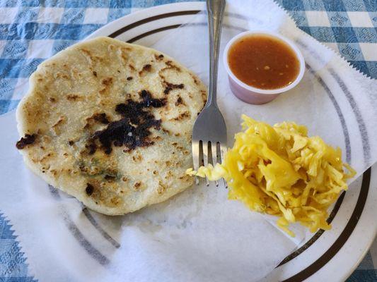 Spinach pupusa