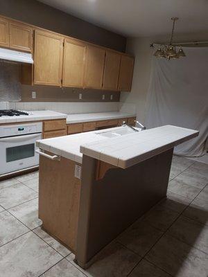 Old kitchen prior to remodel