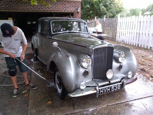 Bentley R-Type