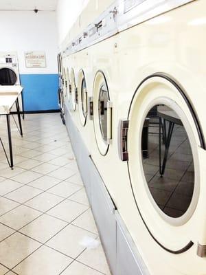 Casselberry's Best Coin Laundry