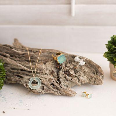 Unique jewelry from small makers