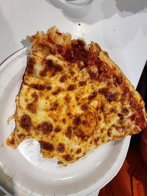 Cheese pizza slice