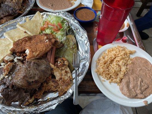 Molcajete, Carne, Pollo, Chorizo