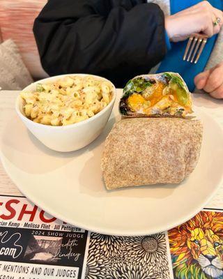 Buffalo cauliflower wrap with mac salad as side