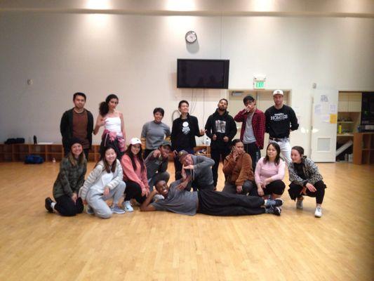 Guest teachers Geraldine and Chaz invited to help students get more comfortable with free styling in Paula's Adv. Beg. Hip Hop (Fall 2018)