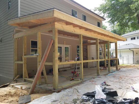 out door living area. screened in porch. Brookhaven