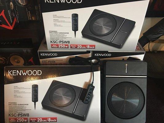 Kenwood KSC-PSW8 compact powered enclosure with 8" subwoofer built-in amplifier: 150 watts RMS power (250 watts maximum) Remote control