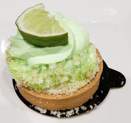 Key Lime Tart: decent lime flavor.