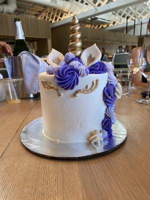 beautiful custom unicorn cake